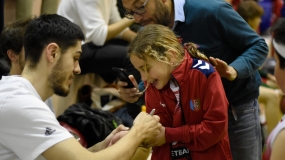 El ACB Edgar Vicedo alucina con la Copa: "Estos chavales tienen la suerte que yo no tuve"