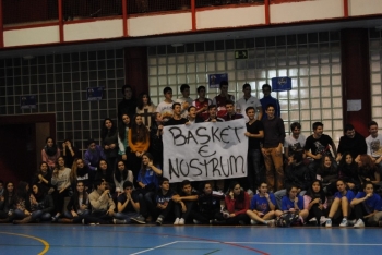 El basket es" suyum"