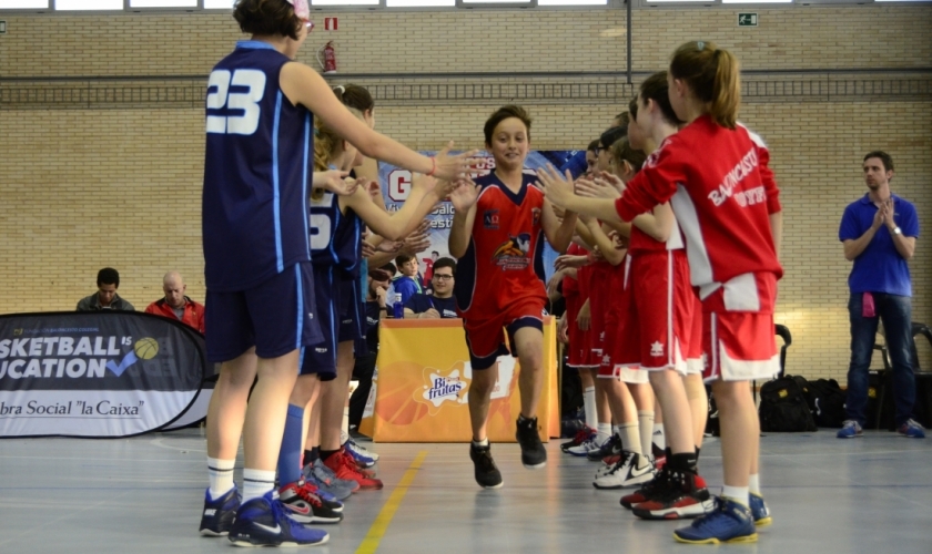 El baloncesto y los niños, beneficios formativos | Basketball is Education