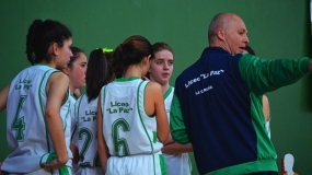 Dominicos y Liceo abren la competición femenina en la Copa Colegial de A Coruña