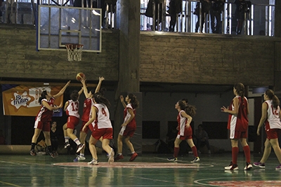 El juego interior estuvo muy parejo.