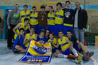 Los Campeones, con su Estandarte recién estrenado