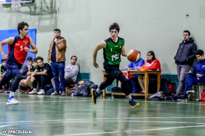 Pablo Santos conduce al ritmo del juego