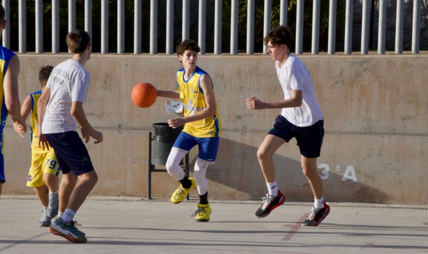 Juan XXIII no da opción a un peleón IES Margarita Salas