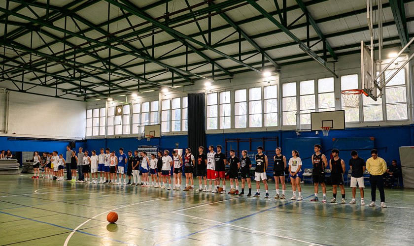 Minuto de silencio por la muerte de Ernest Martínez, ex árbitro de la Copa Colegial BCN