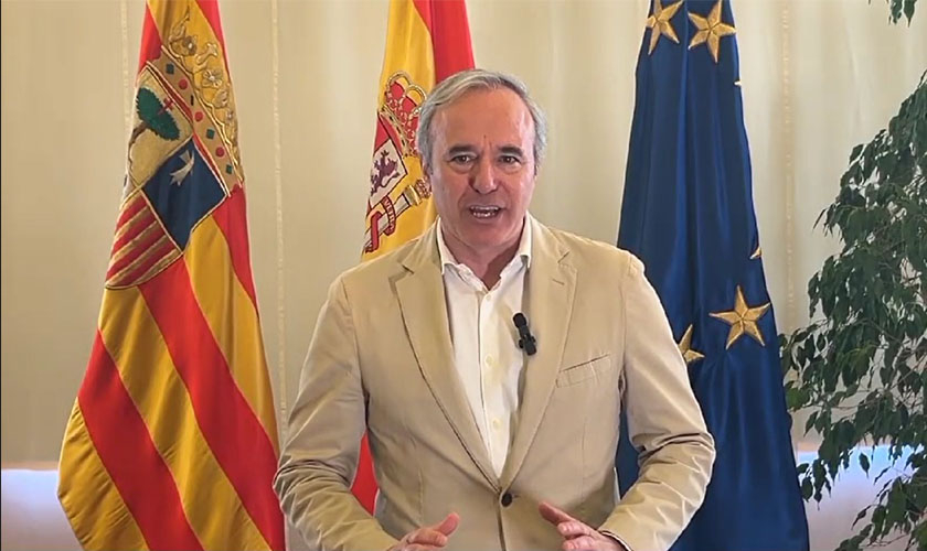 El Presidente del Gobierno de Aragón, Jorge Azcón, con Compañía de María
