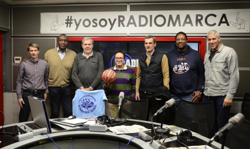 Visita de los embajadores de la Copa Colegial a Radio Marca